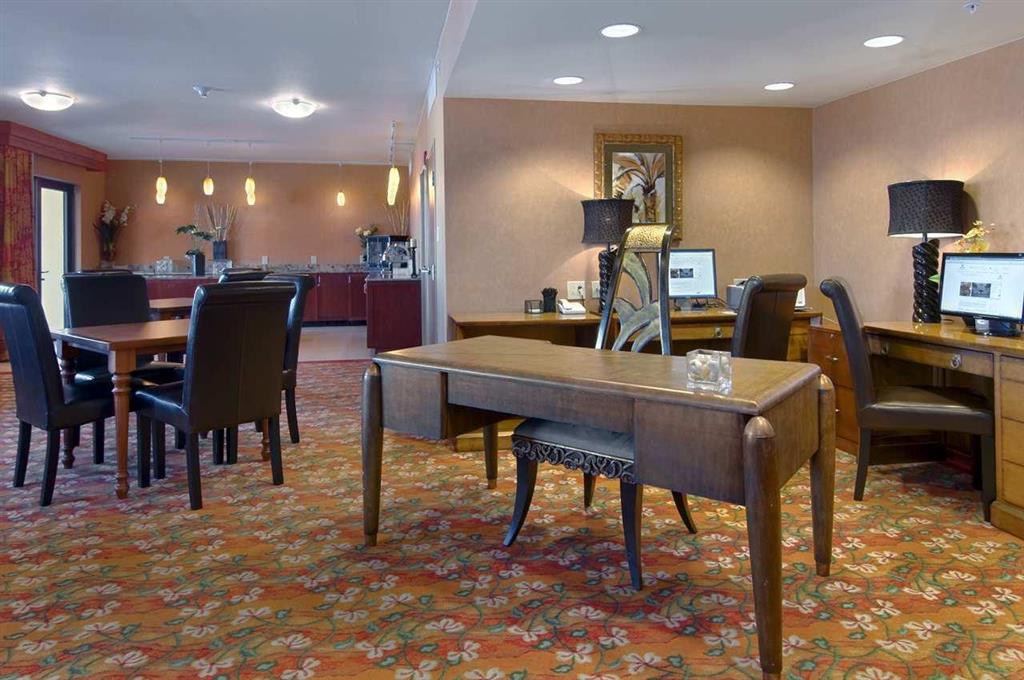 Отель Hilton St. Petersburg Carillon Park Ресторан фото